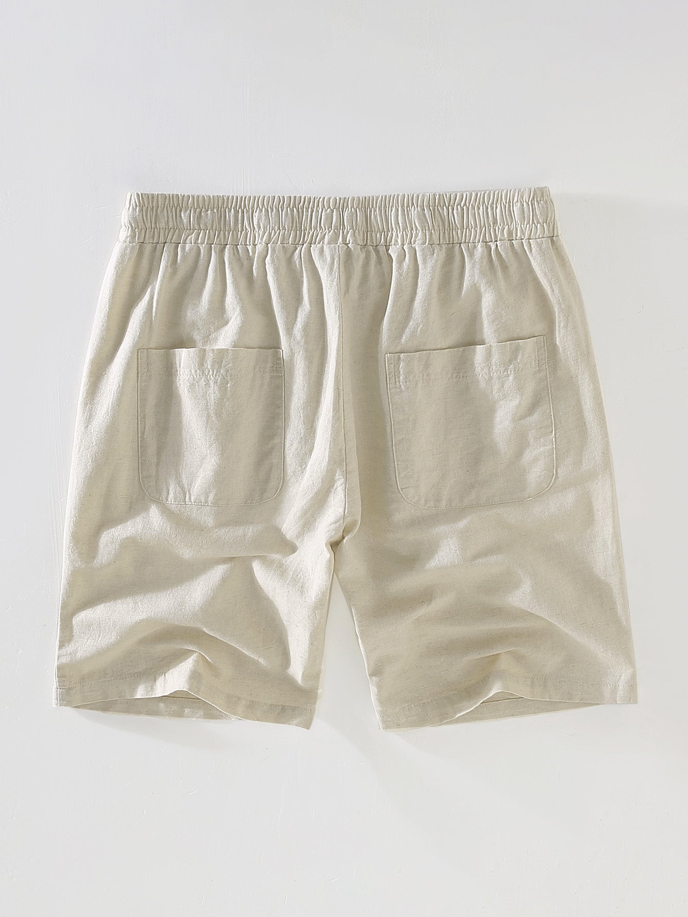 Overhemd met knoopsluiting van linnen-rayonmix en bijpassende linnen shorts met trekkoord.
