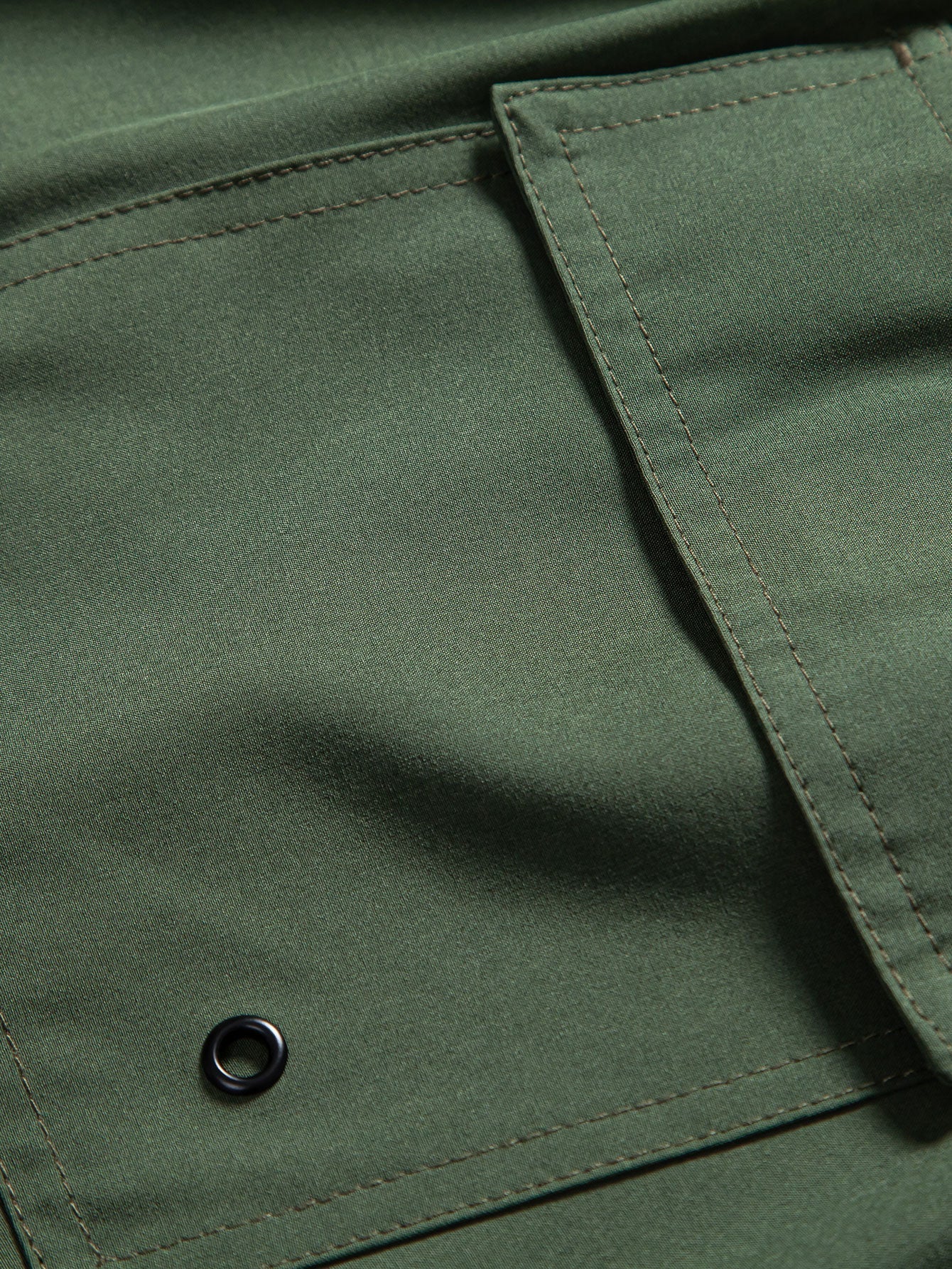 Hawaiiaans katoenen overhemd met palmbomenprint en bijpassende zwembroek.