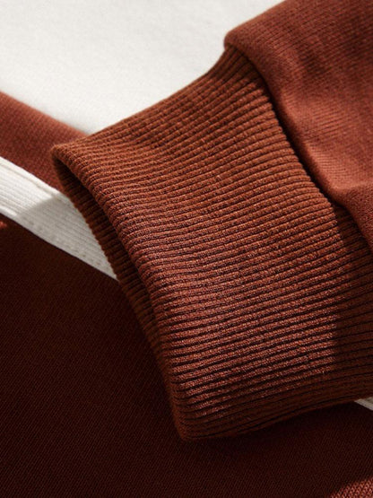 Polo sweatshirt met kleurblokken en patchwork, comfortabele pasvorm.