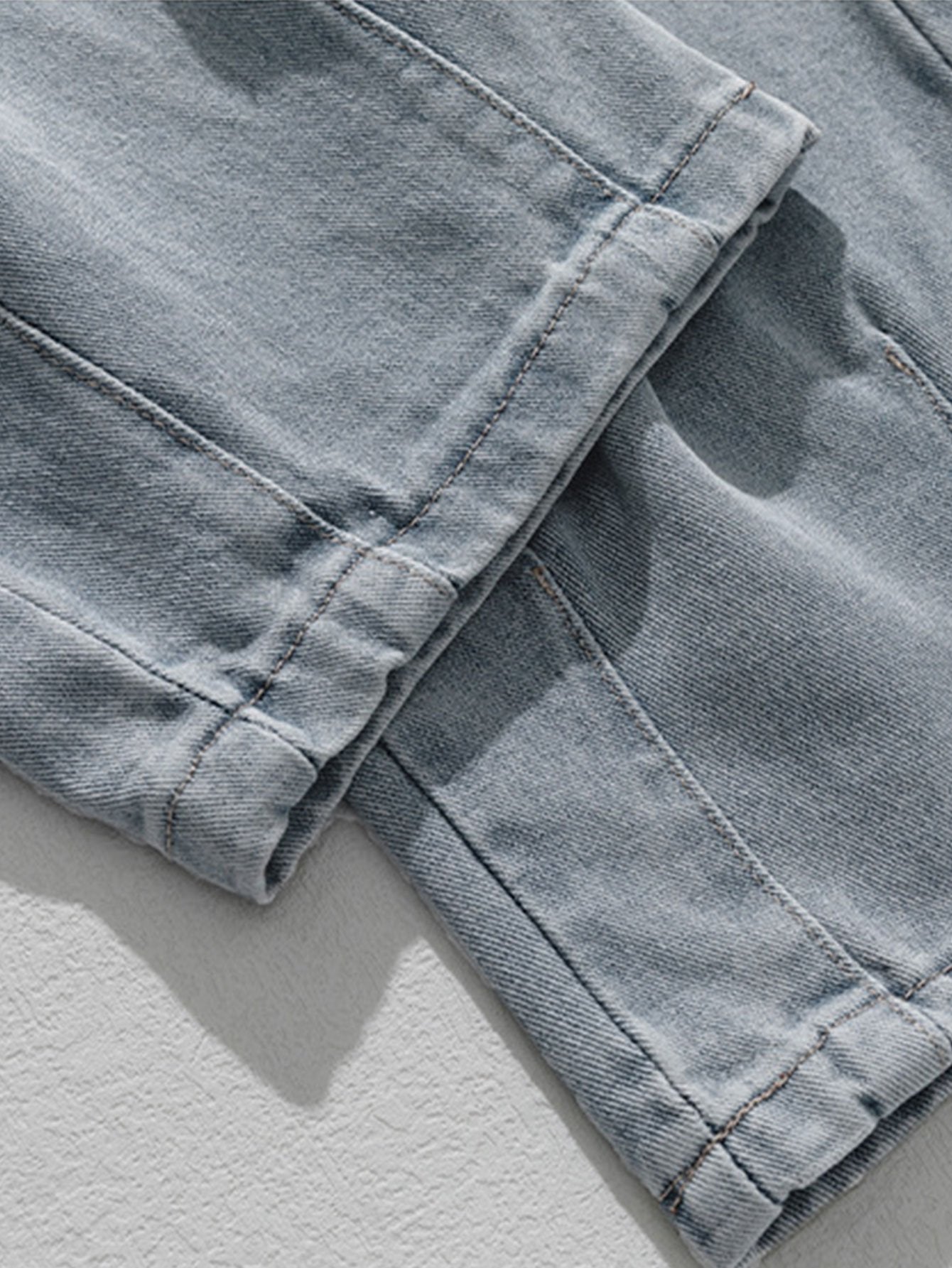 Comfort Fit Straight Leg Cargo Jeans with Elastic Waist